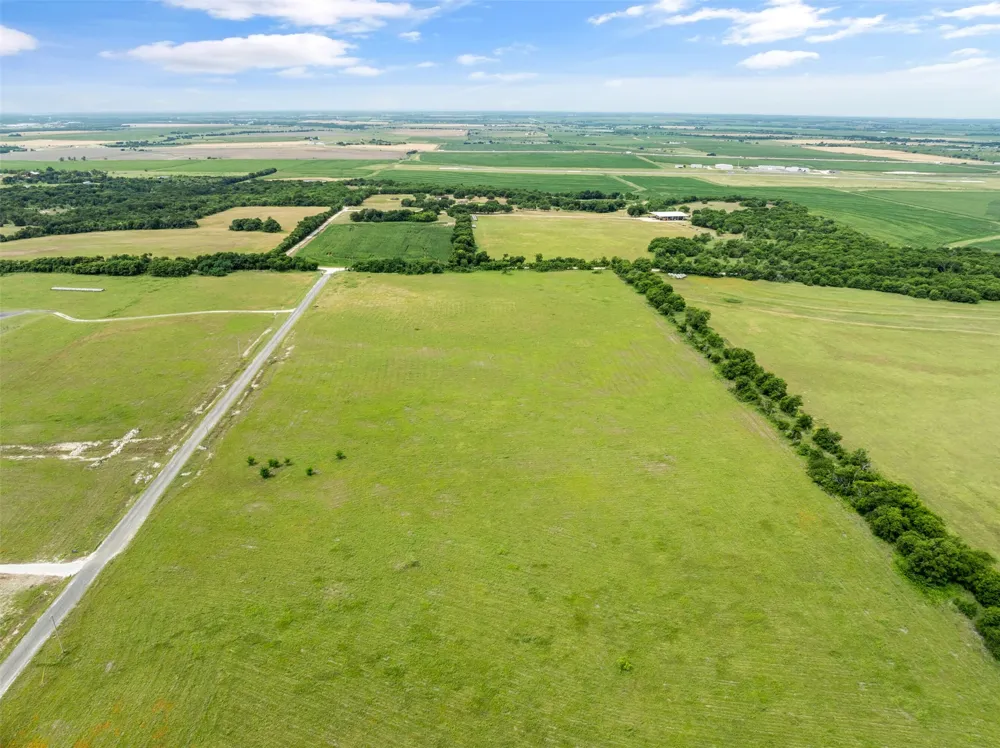 Private Road 425 Hillsboro, TX 76645