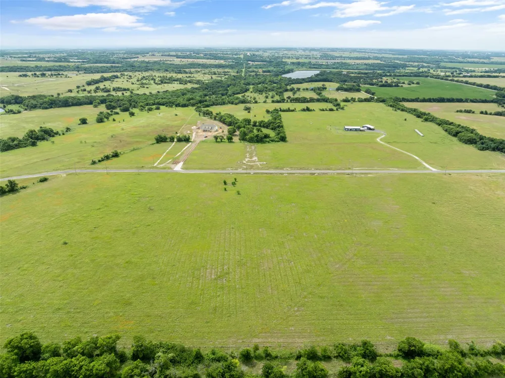 Private Road 425 Hillsboro, TX 76645