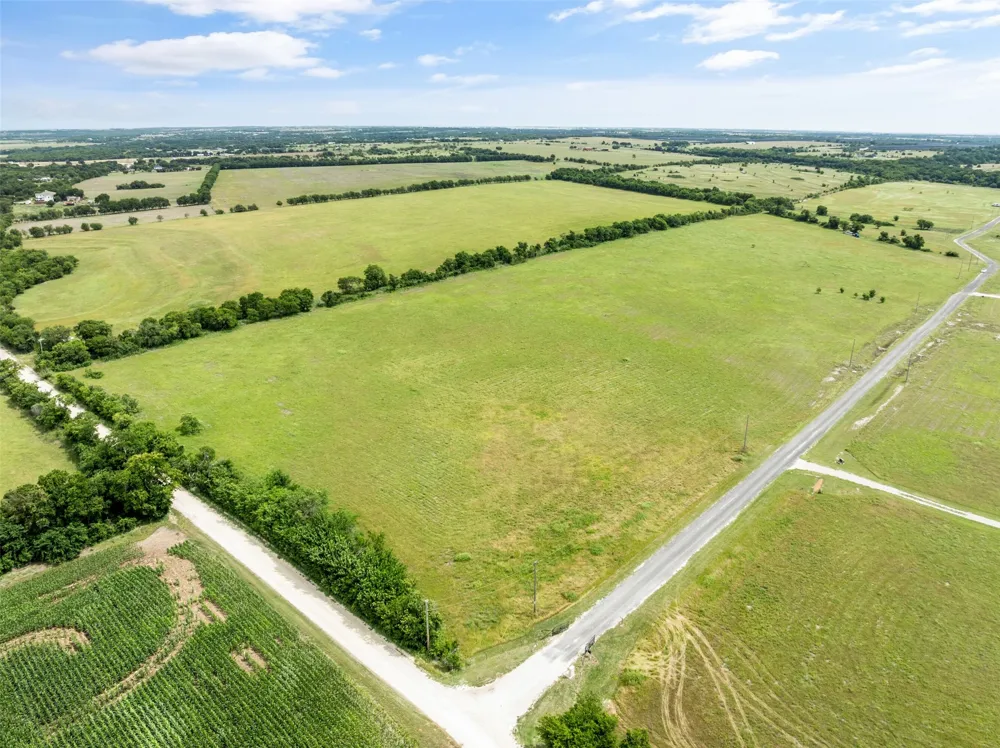 Private Road 425 Hillsboro, TX 76645