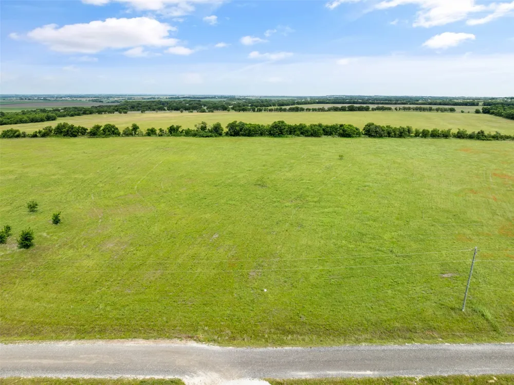 Private Road 425 Hillsboro, TX 76645
