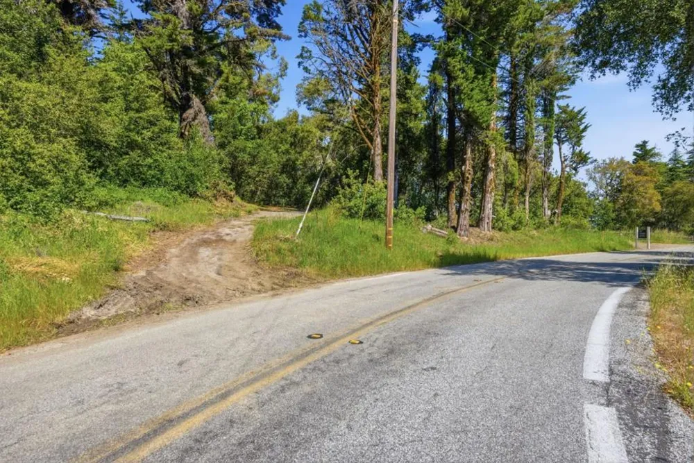 Page Mill Road Palo Alto, CA 94304