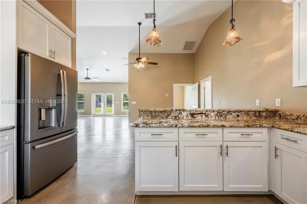 5535 COUNTY ROAD 78 La Belle, FL 33935