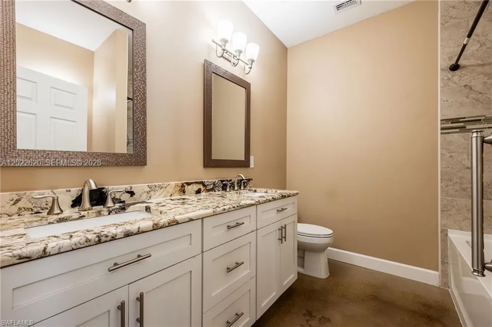 5535 COUNTY ROAD 78 La Belle, FL 33935