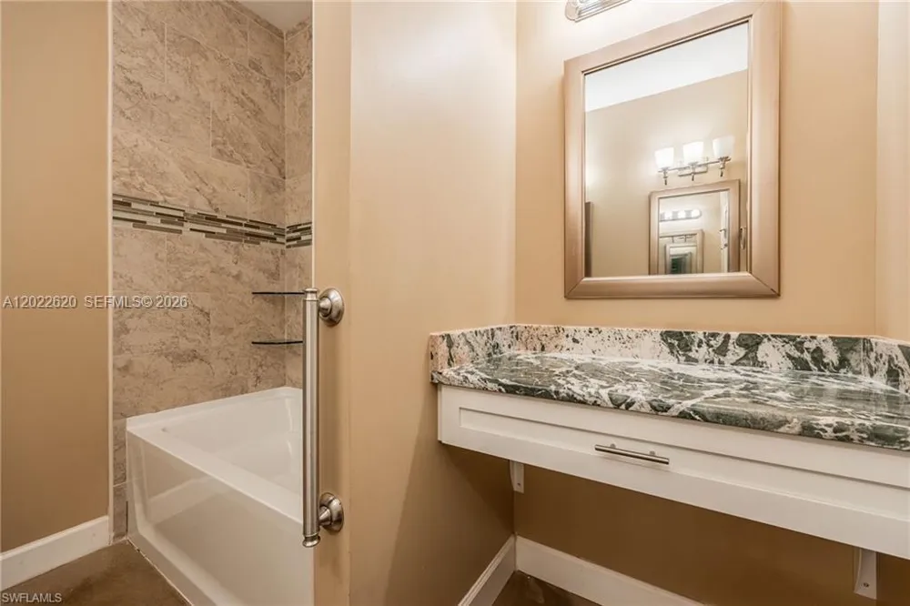 5535 COUNTY ROAD 78 La Belle, FL 33935