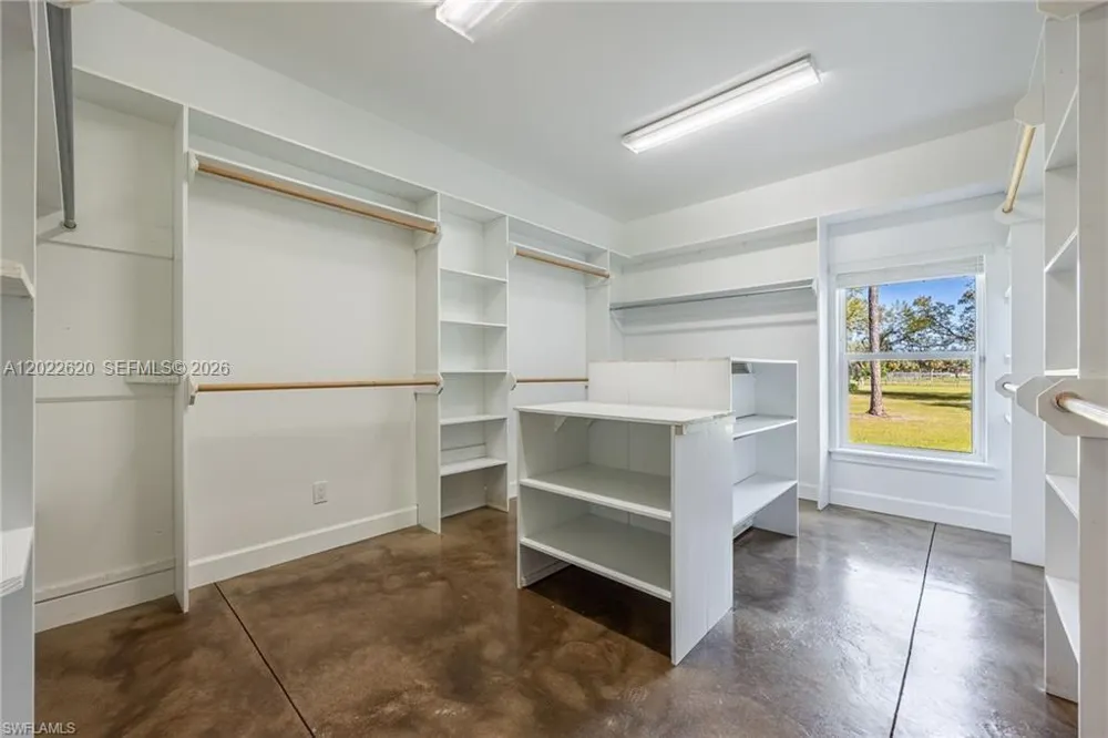 5535 COUNTY ROAD 78 La Belle, FL 33935