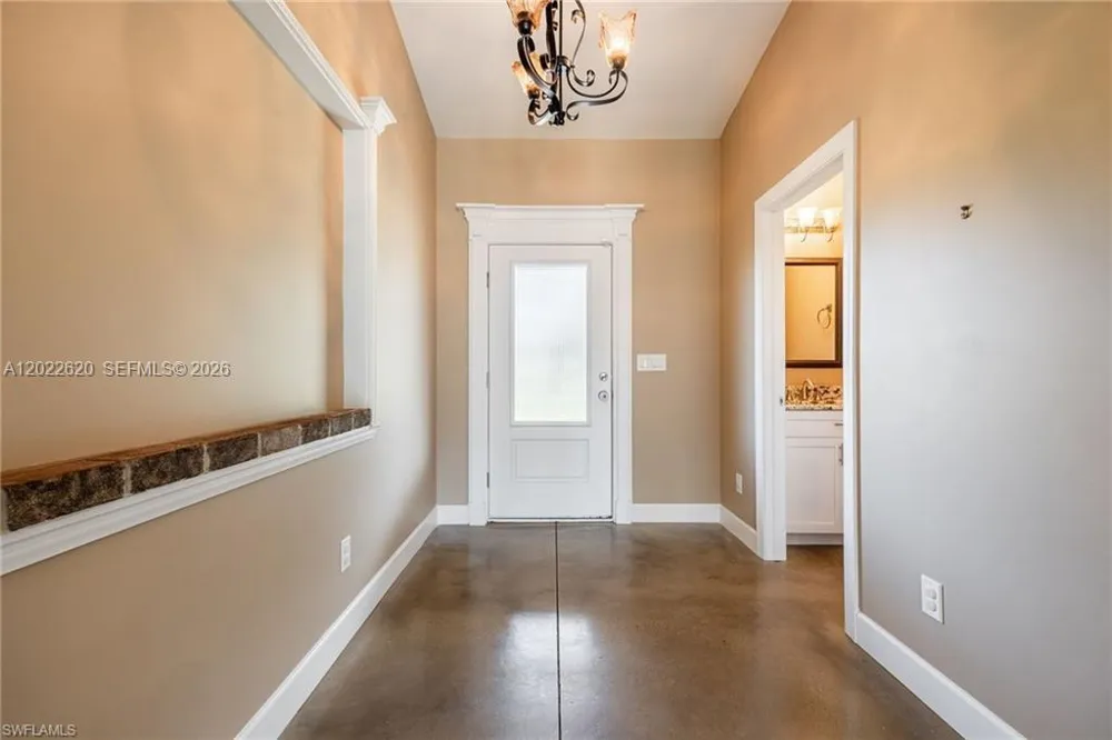 5535 COUNTY ROAD 78 La Belle, FL 33935