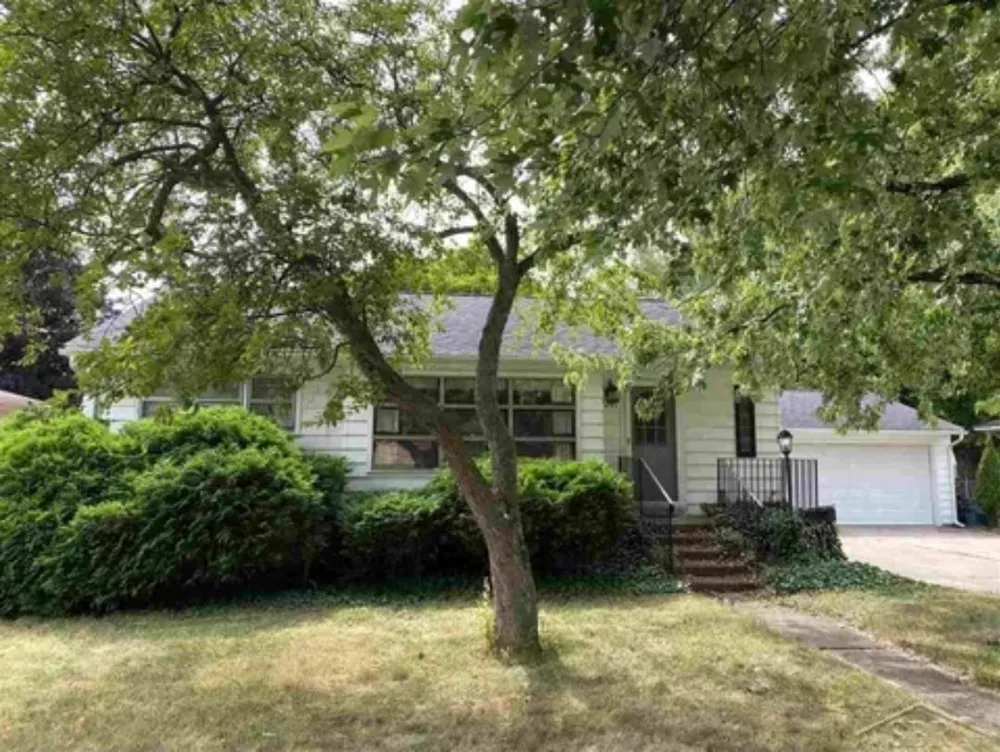2241 Marshall Court Saginaw City, MI 48602