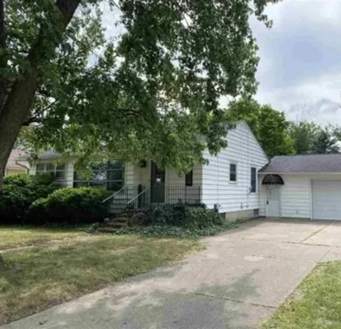 2241 Marshall Court