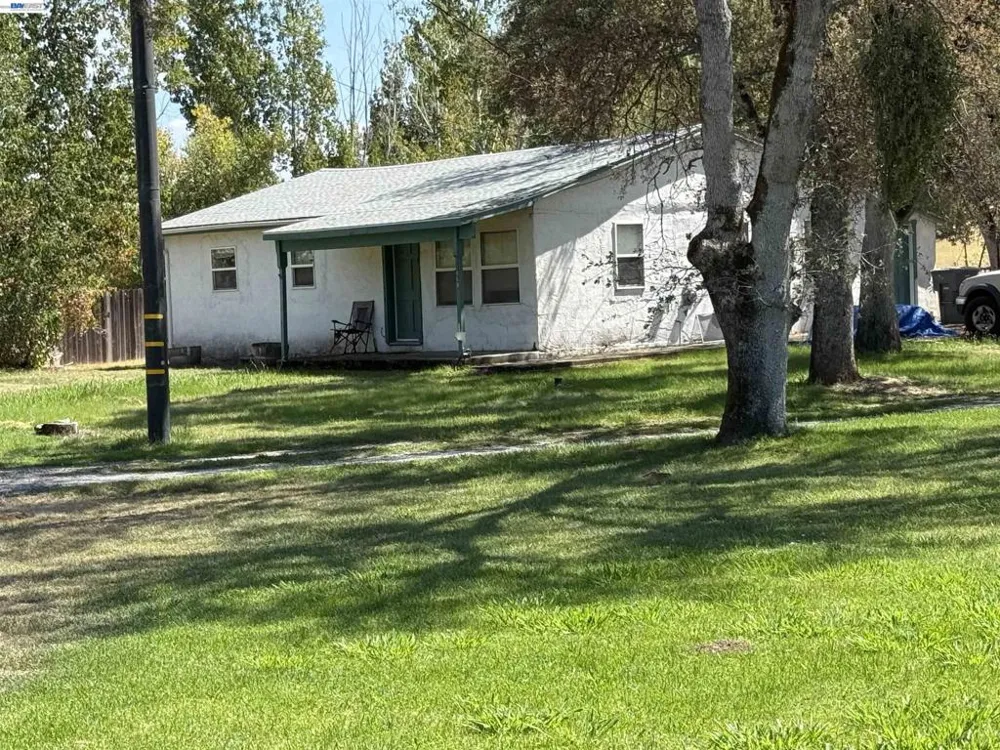 5055 Meadow View Ln Auburn, CA 95602