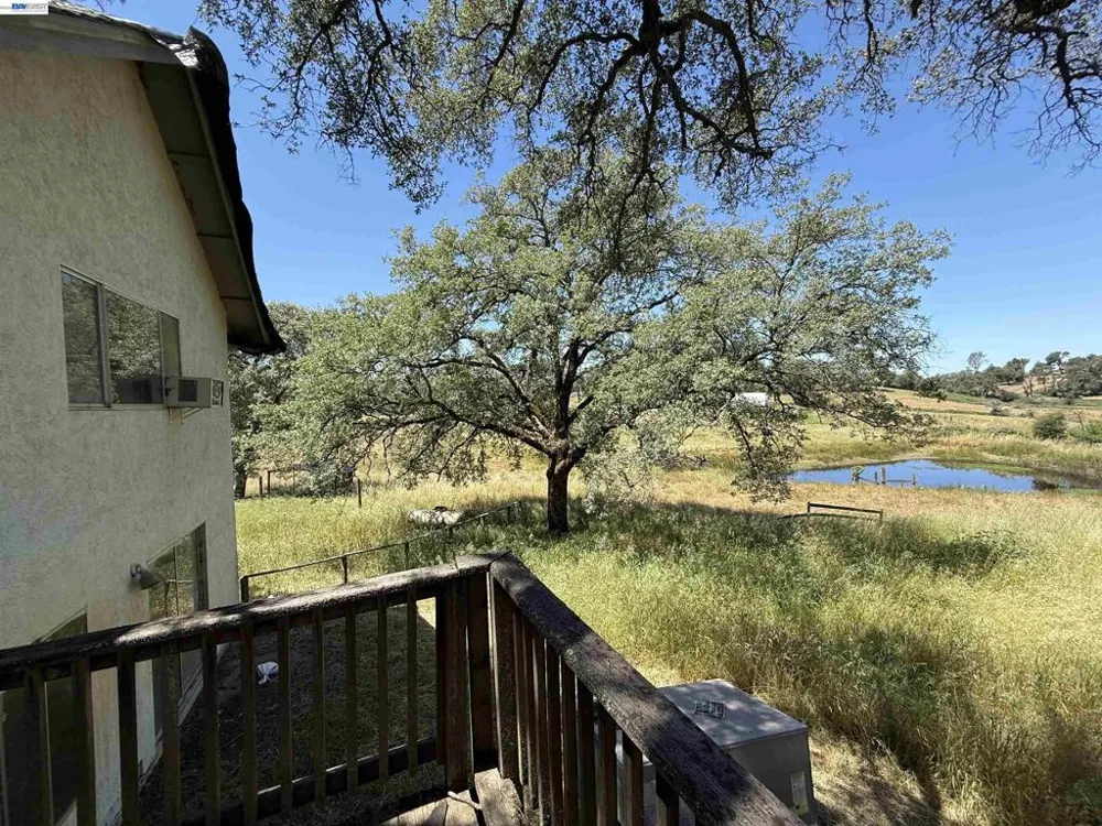 5055 Meadow View Ln Auburn, CA 95602