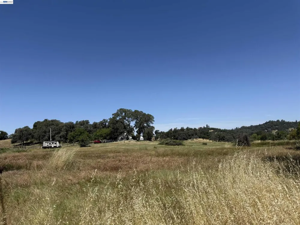 5055 Meadow View Ln Auburn, CA 95602