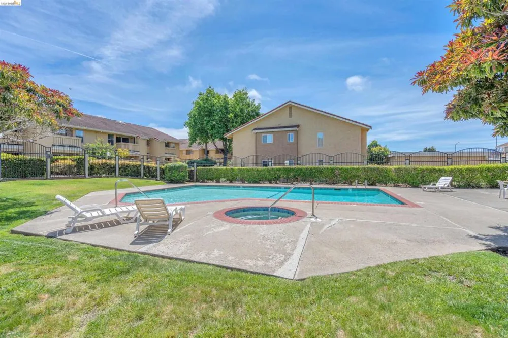40 Las Moradas Cir San Pablo, CA 94806