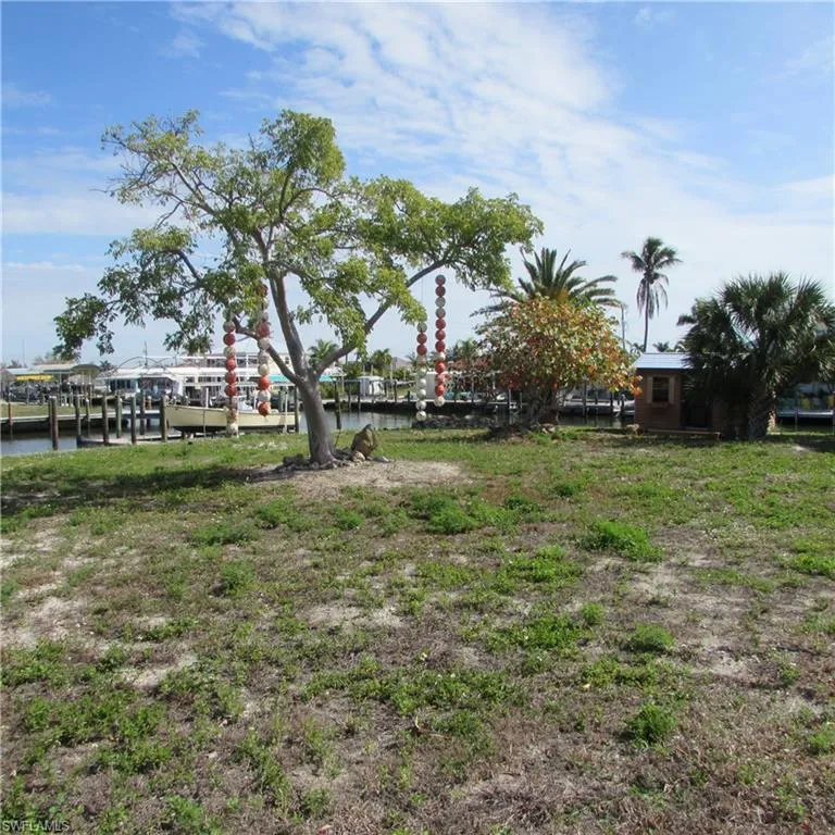 3554 Emerald Lot #11 Avenue St. James City, FL 33956