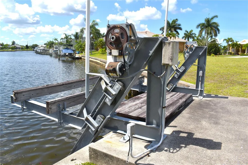 825 VIA TRIPOLI Punta Gorda, FL 33950