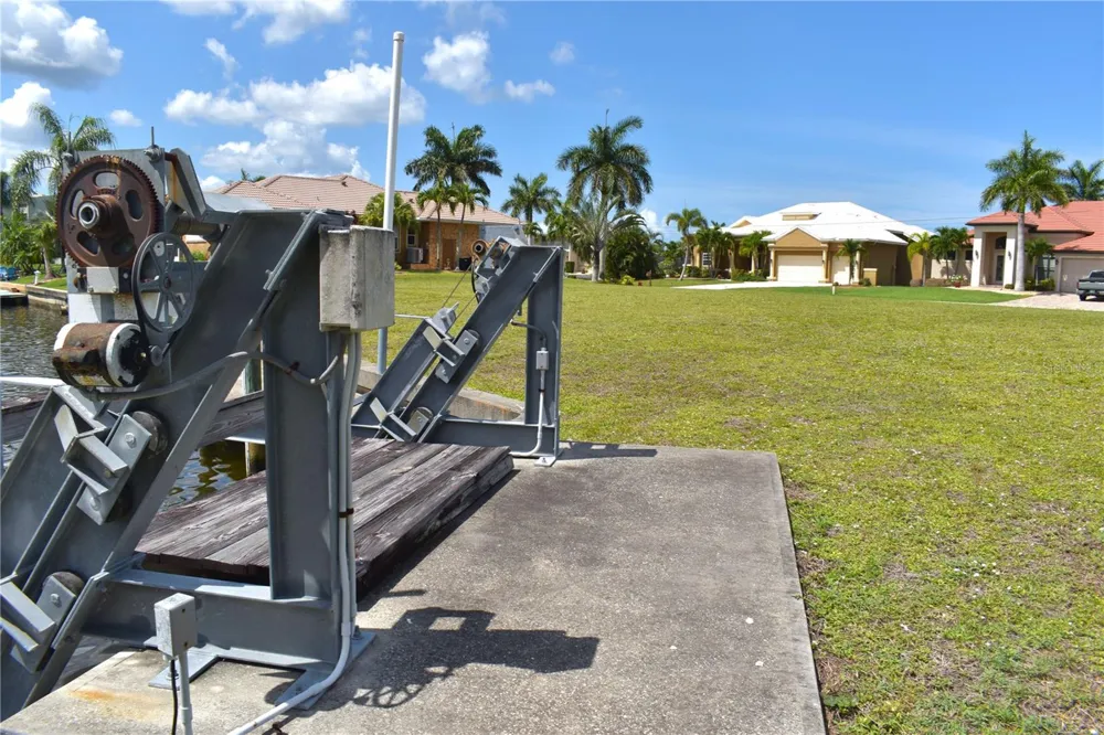 825 VIA TRIPOLI Punta Gorda, FL 33950
