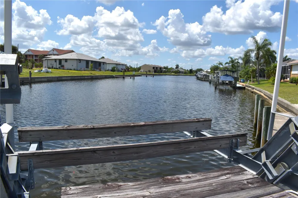 825 VIA TRIPOLI Punta Gorda, FL 33950