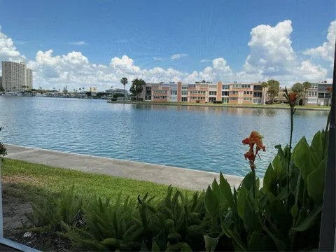 7645 SUN ISLAND DRIVE S #101