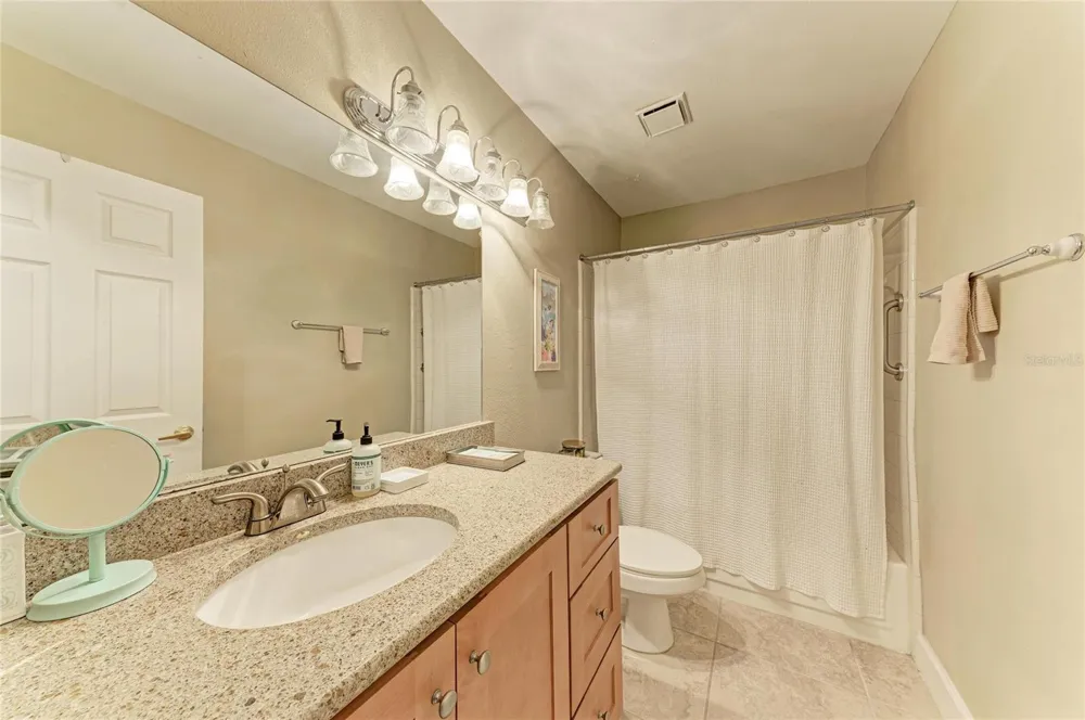 4040 CROCKERS LAKE BOULEVARD #12 Sarasota, FL 34238