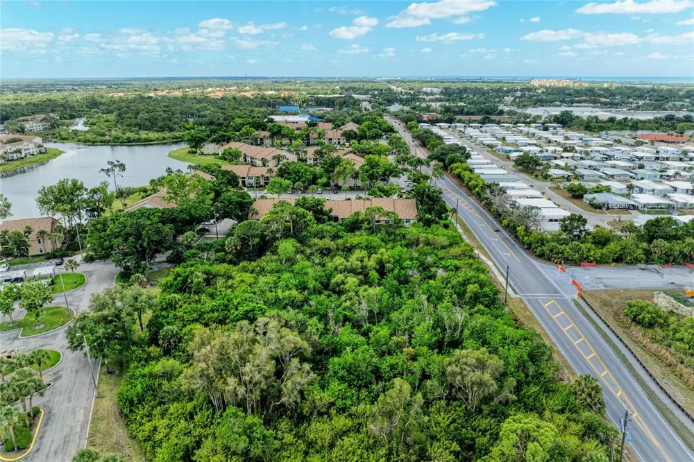4040 CROCKERS LAKE BOULEVARD #12 Sarasota, FL 34238