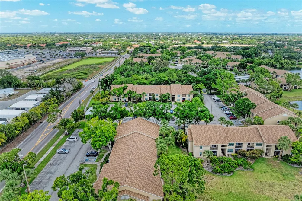 4040 CROCKERS LAKE BOULEVARD #12 Sarasota, FL 34238