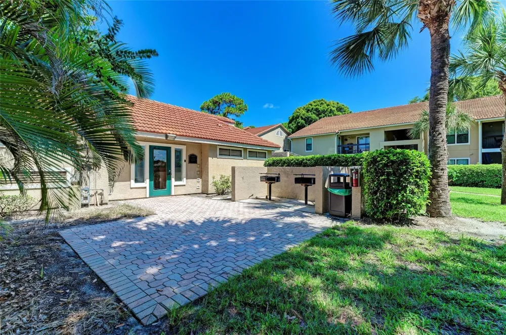 4040 CROCKERS LAKE BOULEVARD #12 Sarasota, FL 34238