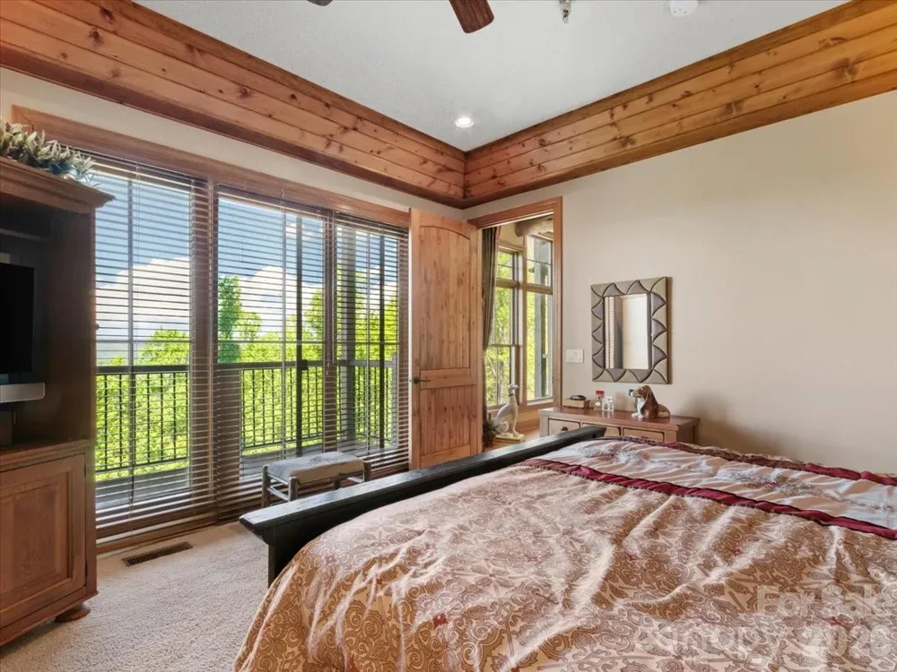 52 Logging Horse Road #A102 Burnsville, NC 28714