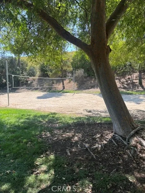 5744 Oak Bend #303 Oak Park, CA 91377