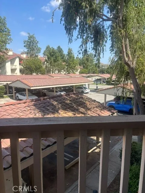 5744 Oak Bend #303 Oak Park, CA 91377