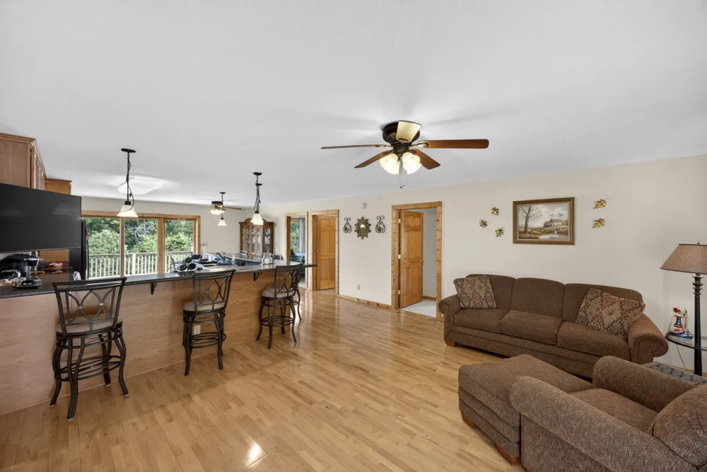 241 Hidden Cove Ln Allons, TN 38541