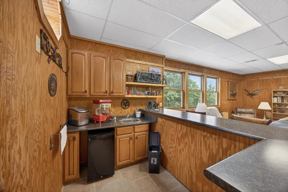 241 Hidden Cove Ln Allons, TN 38541
