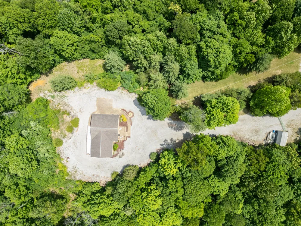 241 Hidden Cove Ln Allons, TN 38541