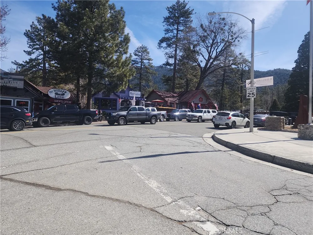 52547 Pine Cove Idyllwild, CA 92549