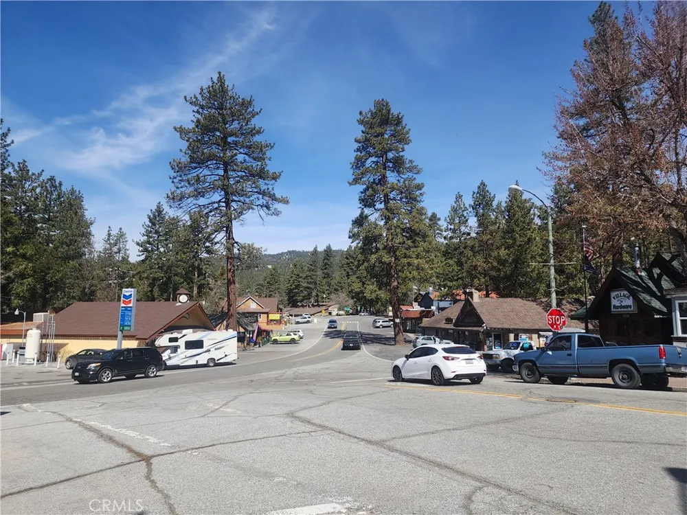 52547 Pine Cove Idyllwild, CA 92549
