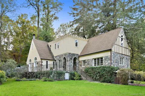 160 Long Ridge Road