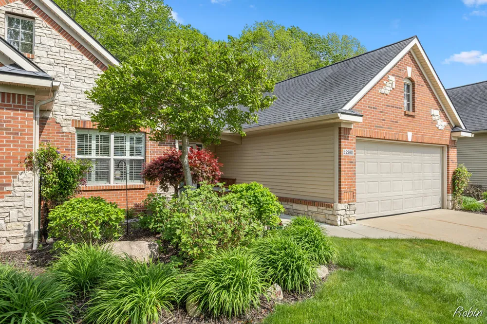 12260 Aleigha Drive NW Grand Rapids, MI 49534