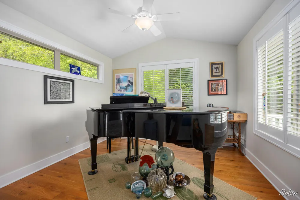 12260 Aleigha Drive NW Grand Rapids, MI 49534