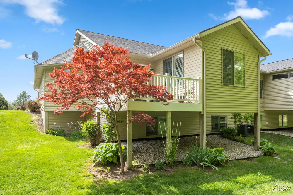 12260 Aleigha Drive NW Grand Rapids, MI 49534