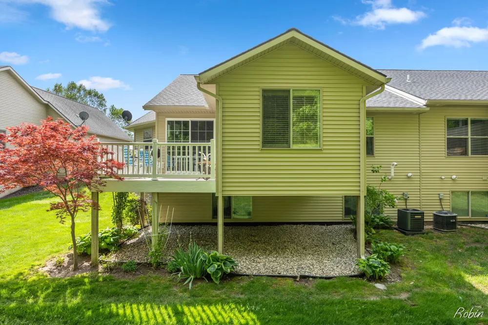 12260 Aleigha Drive NW Grand Rapids, MI 49534
