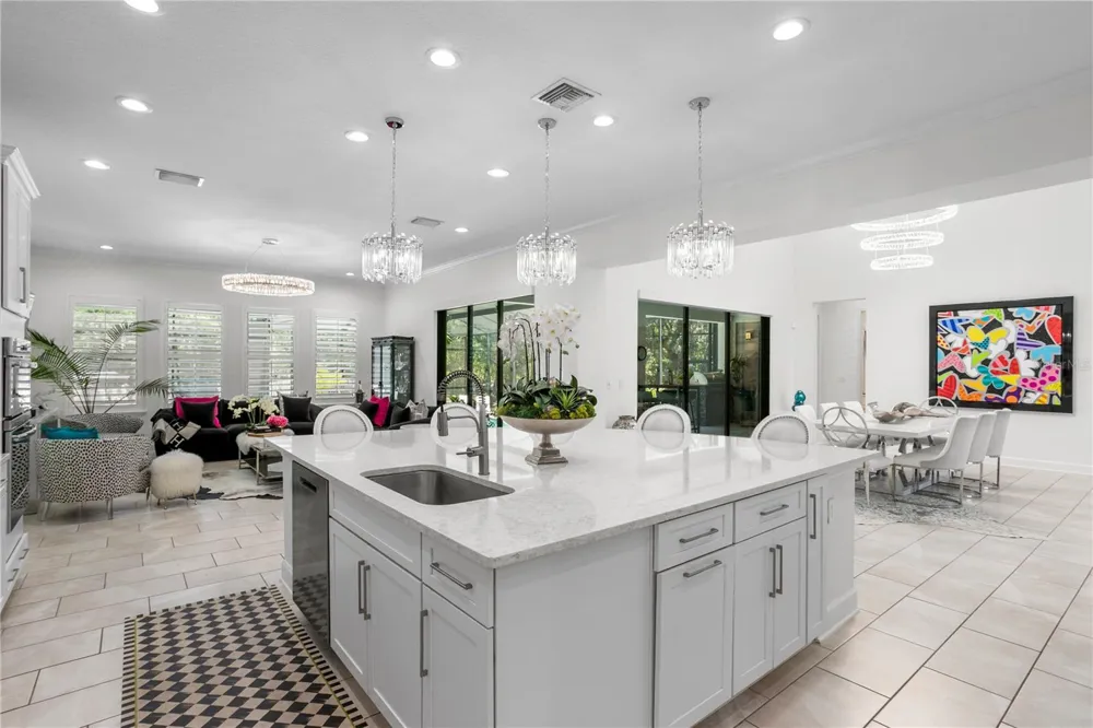 7865 MARSH POINTE DRIVE Tampa, FL 33635