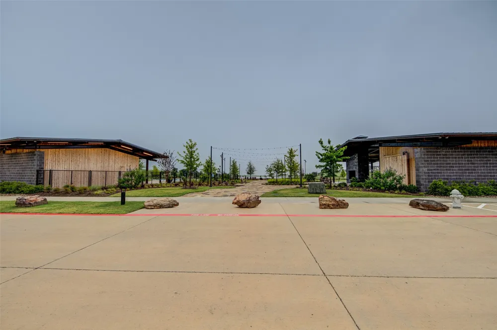 162 Palo Duro Bend Rhome, TX 76078