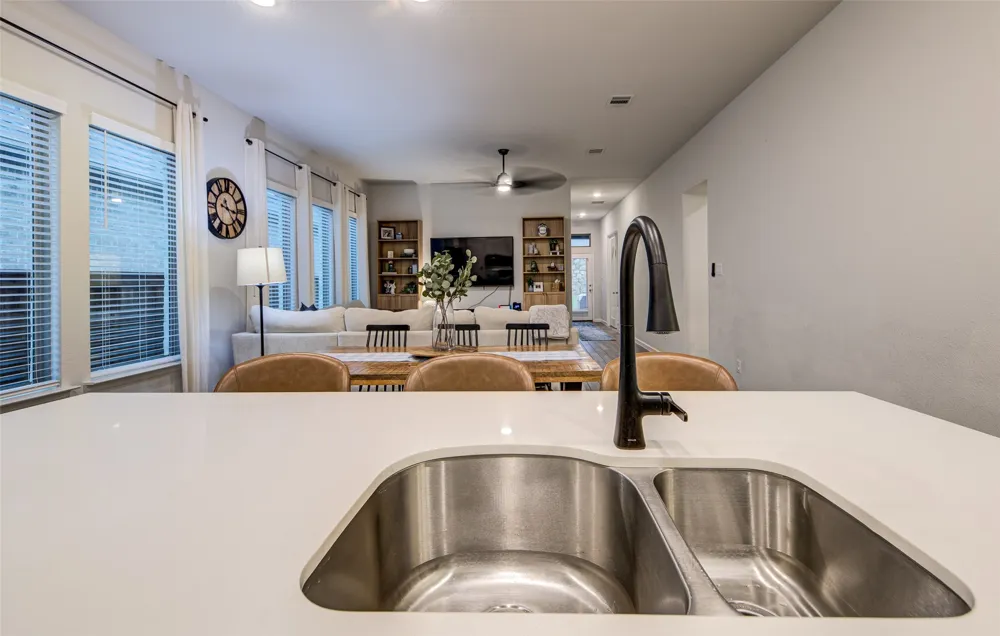 162 Palo Duro Bend Rhome, TX 76078