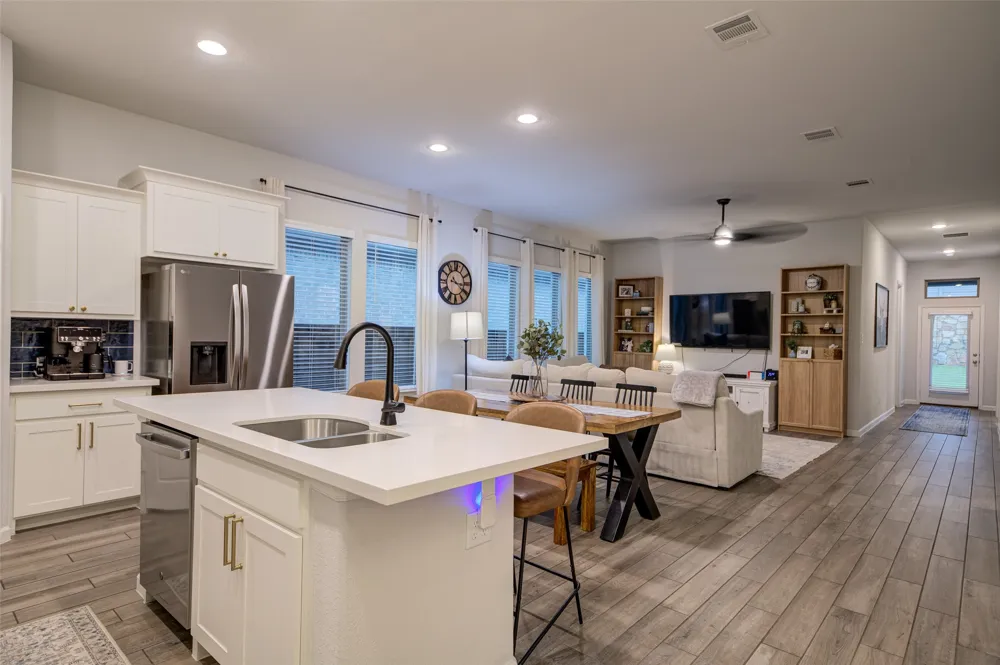 162 Palo Duro Bend Rhome, TX 76078
