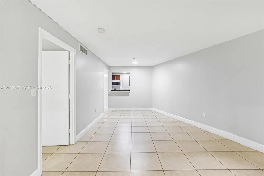 4147 Stirling Rd #105 Dania Beach, FL 33314