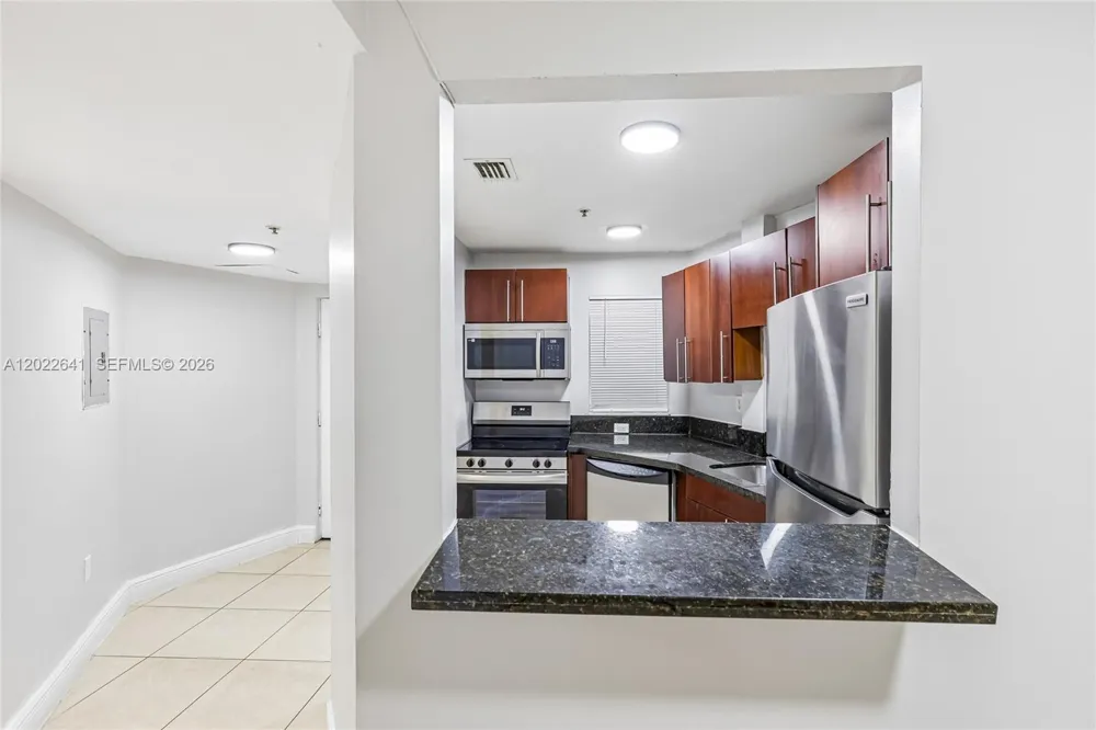 4147 Stirling Rd #105 Dania Beach, FL 33314