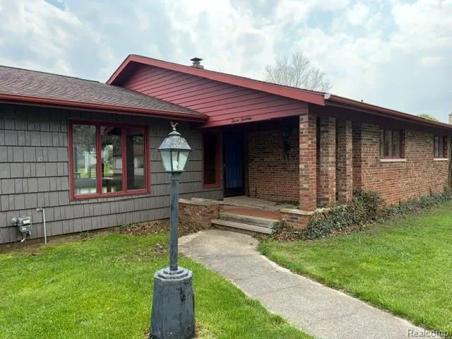 714 Garden Street Harbor Beach City, MI 48441