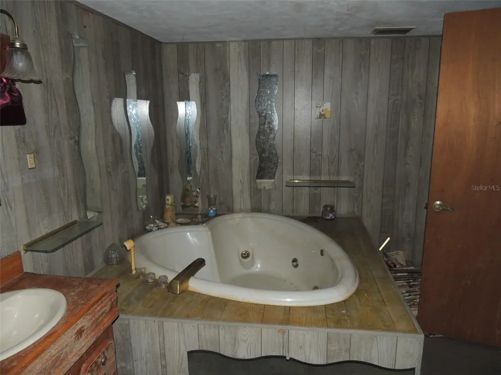 11351 SE 32ND PLACE Morriston, FL 32668