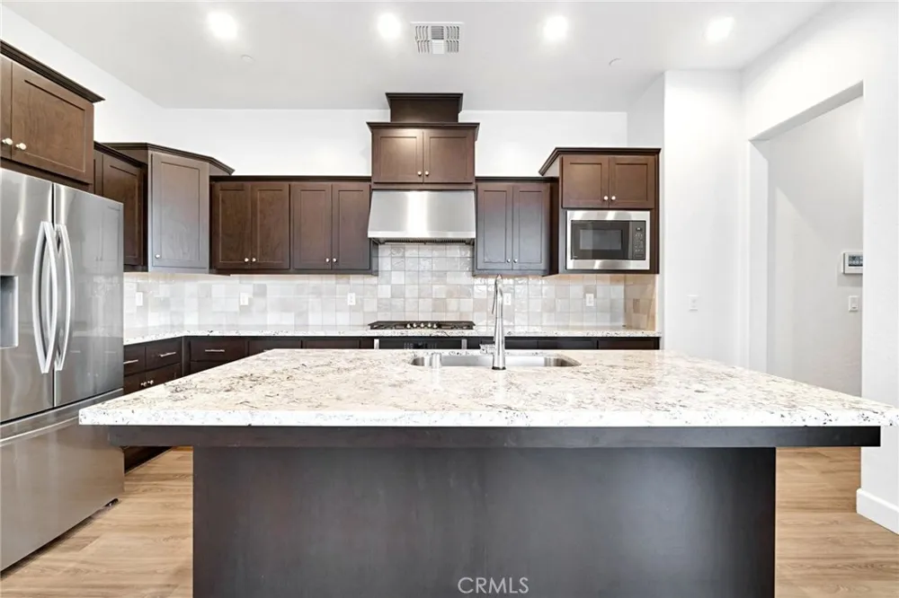 390 Traverse S Madera, CA 93636