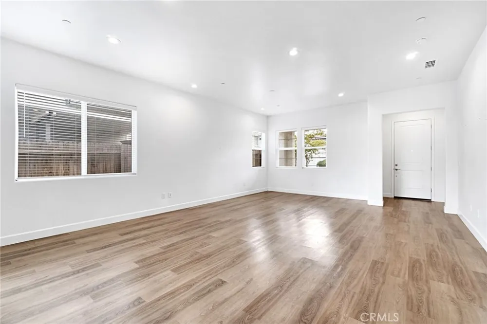 390 Traverse S Madera, CA 93636