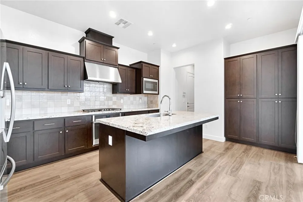 390 Traverse S Madera, CA 93636