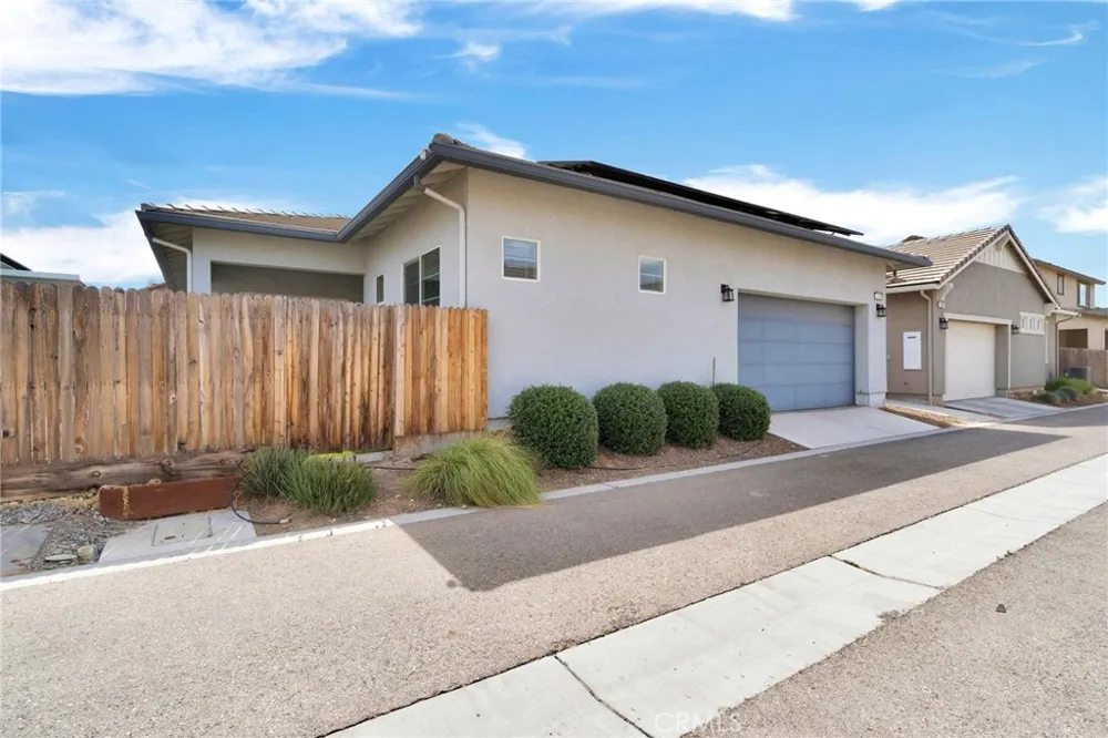 390 Traverse S Madera, CA 93636
